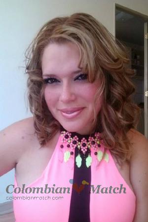 151215 - Andrea Age: 40 - Chile