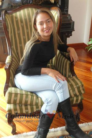 166404 - Yerlis Age: 37 - Colombia