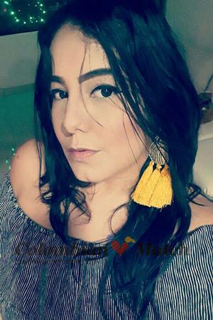 176809 - Laura Age: 32 - Colombia