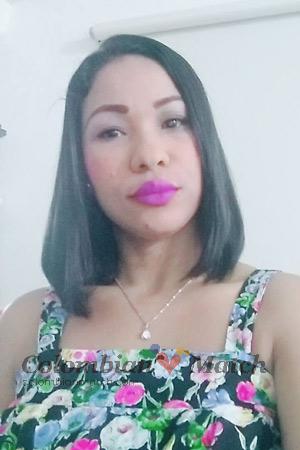 177008 - Kari Age: 47 - Colombia