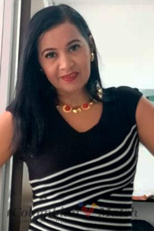 180662 - Yenny Age: 53 - Colombia