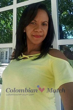 181319 - Doris Age: 44 - Colombia