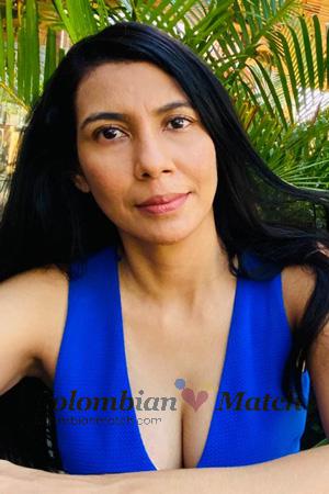 200279 - Greys Age: 47 - Colombia