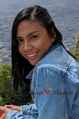 201129 - Estefany Age: 31 - Colombia