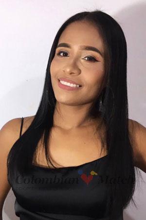 201716 - Maria Fernanda Age: 34 - Colombia