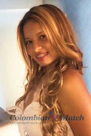 203520 - Yuliana Age: 23 - Colombia