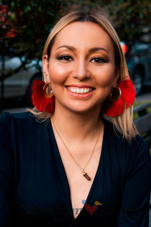 205925 - Laura Age: 36 - Colombia