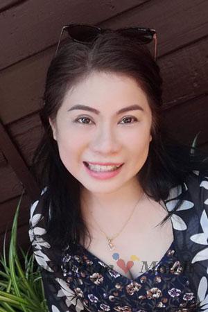 207526 - Paritchat Age: 51 - Thailand