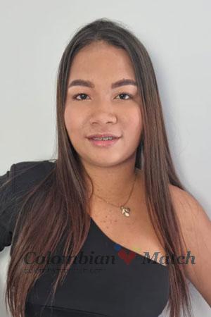 207661 - Jessenia Age: 26 - Colombia