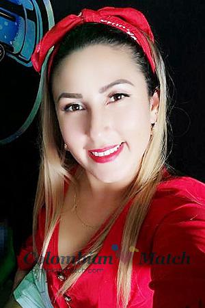 209327 - Melissa Age: 34 - Costa Rica