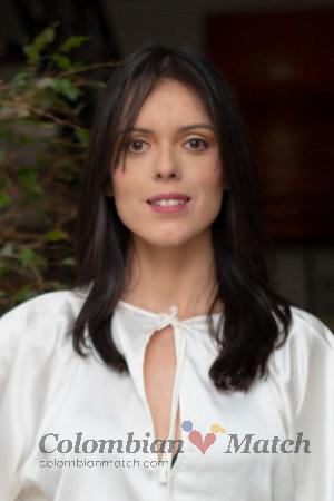 209656 - Laura Age: 37 - Colombia