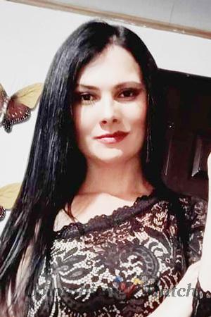 210410 - Kevelyn Age: 39 - Costa Rica