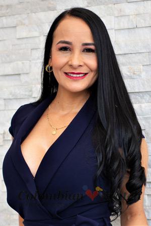 210689 - Dorely Age: 47 - Colombia