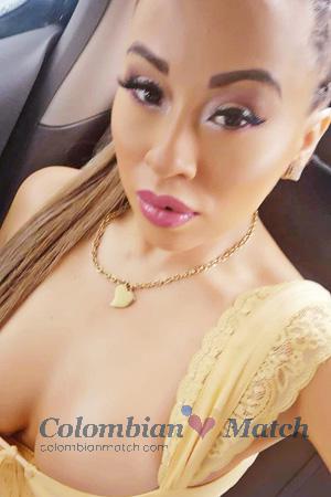 211852 - Karen Age: 39 - Costa Rica