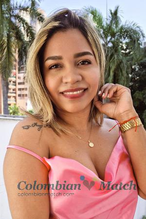 212049 - Madelein Age: 32 - Colombia