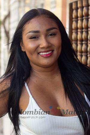 212474 - Julieth Age: 27 - Colombia
