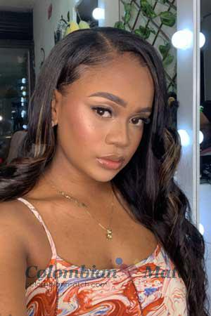 212749 - Yesenia Age: 30 - Colombia