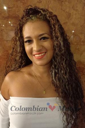 213752 - Leidy Age: 33 - Colombia