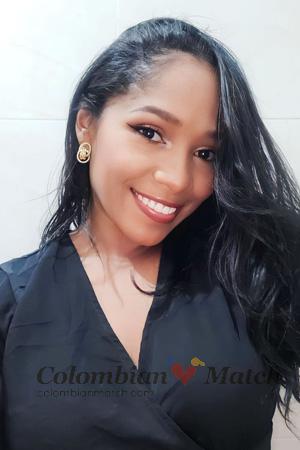 213873 - Sandra Age: 30 - Colombia