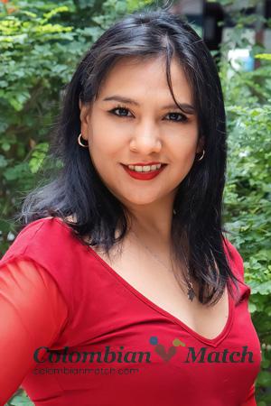 215266 - Angela Age: 39 - Peru