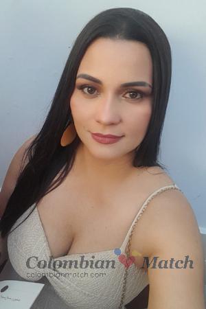 216124 - Zarina Age: 40 - Colombia