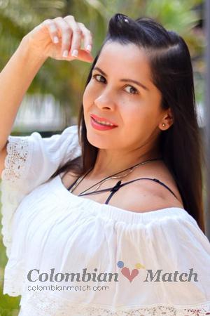 218132 - Lucero Age: 43 - Colombia