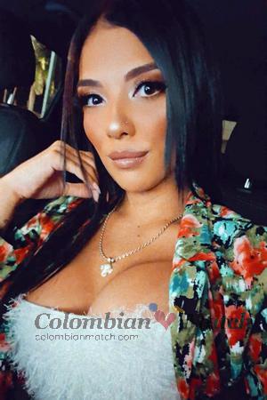 218243 - Dinia Age: 32 - Costa Rica