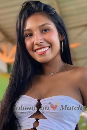 218647 - Arleth Age: 21 - Colombia