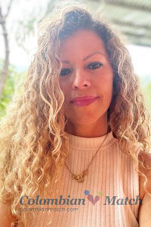 220208 - Marjorie Age: 51 - Costa Rica