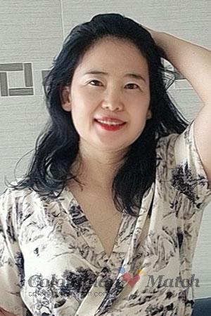 220558 - Lisa Age: 47 - China