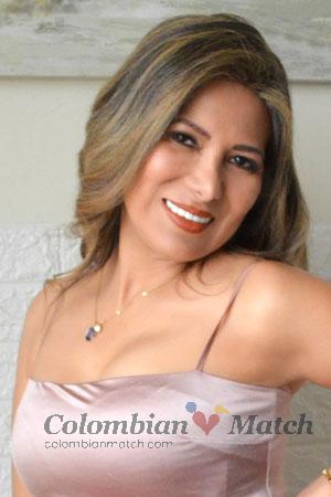 220602 - Mary Age: 49 - Peru