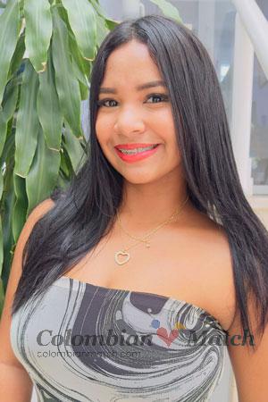 223840 - Nayelis Age: 23 - Colombia