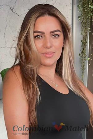 224718 - Samara Age: 47 - Colombia