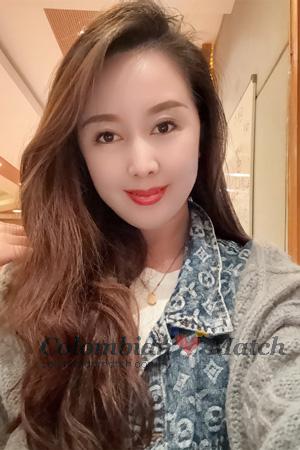 224848 - Lily Age: 41 - China