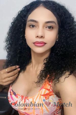 225105 - Maria Angelica Age: 35 - Colombia