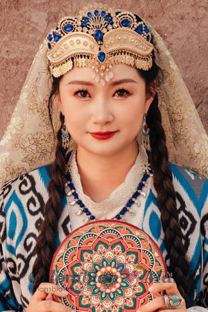 225317 - Jihong Age: 42 - China